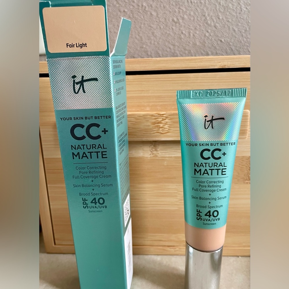 IT Cosmetics CC+ Natural Matte SPF 40 Fair Light
